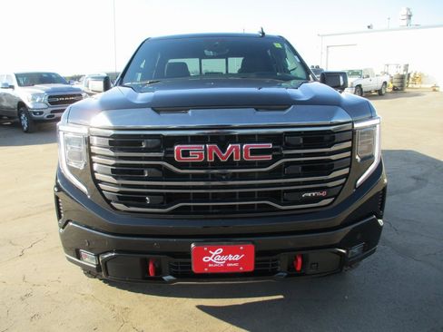 Used 2023 GMC Sierra 1500 AT4 w/ AT4 Premium Package image 11