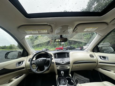 Used 2019 INFINITI QX60 Luxe w/ Essential Package image 8