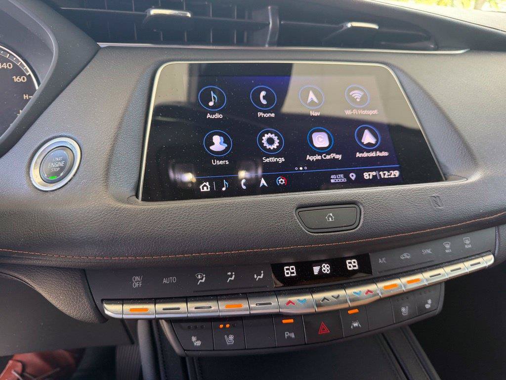 Used 2019 Cadillac XT4 Premium Luxury FWD image 16