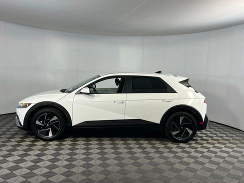 Used 2025 Hyundai Ioniq 5 SE image 11