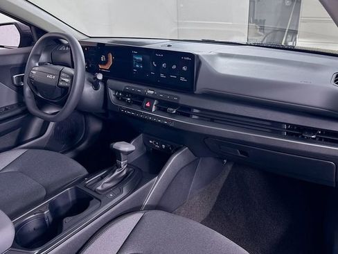 New 2026 Kia K4 LXS image 24