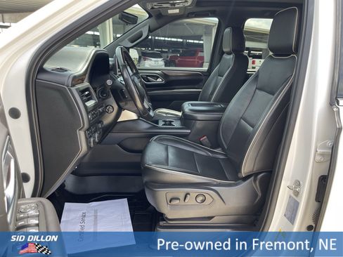 Used 2021 Chevrolet Suburban Premier w/ Premium Package image 10