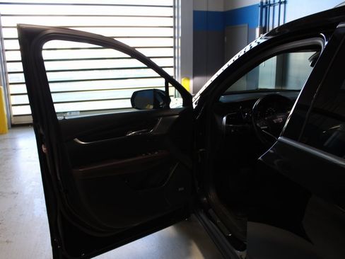 Used 2020 Cadillac XT6 Premium Luxury image 6