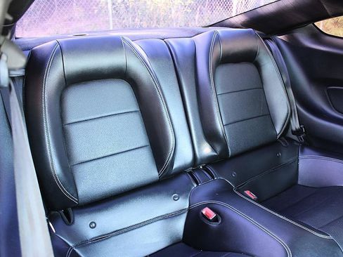 Used 2018 Ford Mustang GT Premium RWD image 17