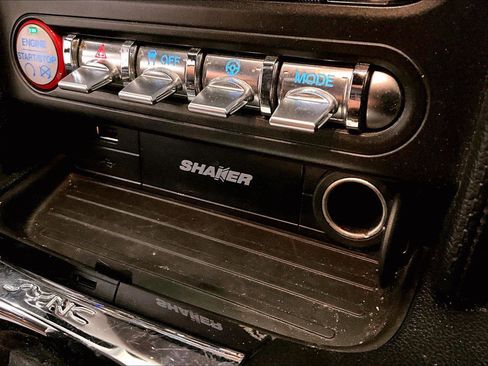 Used 2016 Ford Mustang Premium image 28