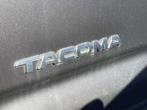 Used 2015 Toyota Tacoma 4x4 Double Cab w/ TRD Off-Road Package image 7