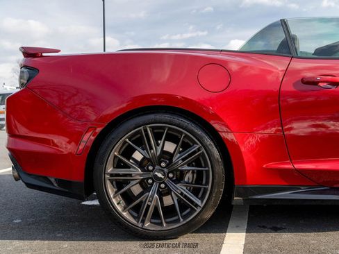 Used 2019 Chevrolet Camaro ZL1 image 10