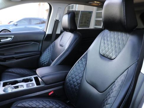 Used 2024 Ford Edge Titanium w/ Equipment Group 301A image 21