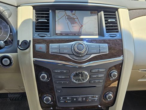 Used 2017 INFINITI QX80 2WD w/ Driver Assistance Package image 23