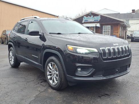 Used 2021 Jeep Cherokee Latitude Lux w/ Comfort/Convenience Group image 3