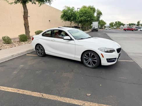 Used 2017 BMW 230i Coupe RWD image 16