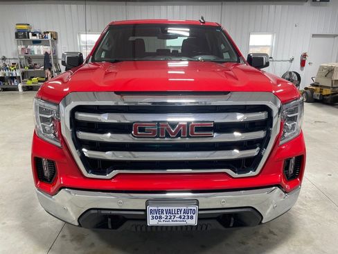 Used 2022 GMC Sierra 1500 SLE w/ Driver Alert Package II image 2