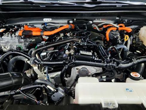 Used 2024 Toyota Tacoma 4x4 Double Cab Hybrid image 41