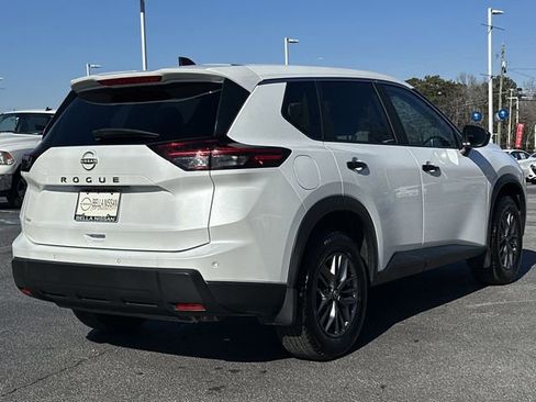 Certified 2025 Nissan Rogue S image 25