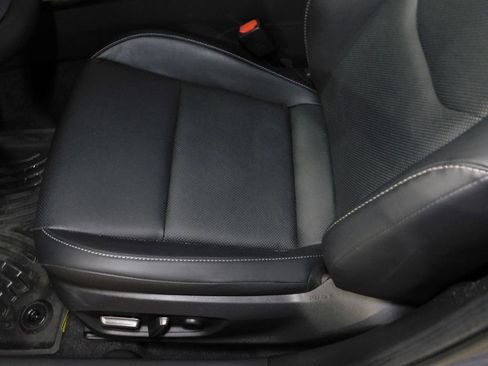 Used 2024 Toyota Prius XLE image 35