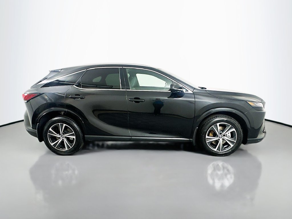 Used 2024 Lexus RX 350 Premium w/ Convenience Package FWD image 4