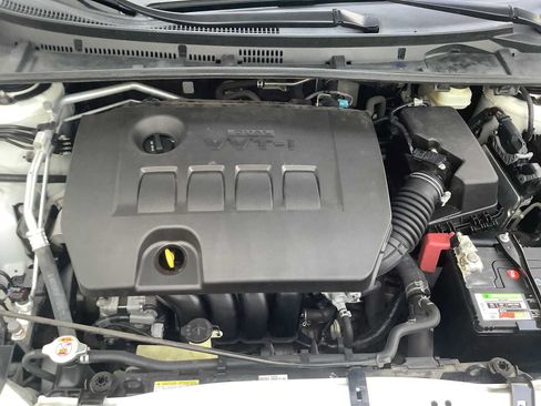 Used 2018 Toyota Corolla XSE w/ Carpet Mat Package (TMS) FWD image 8