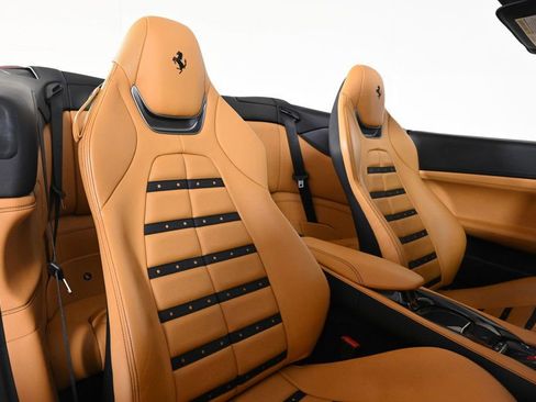 Used 2023 Ferrari Portofino M image 19