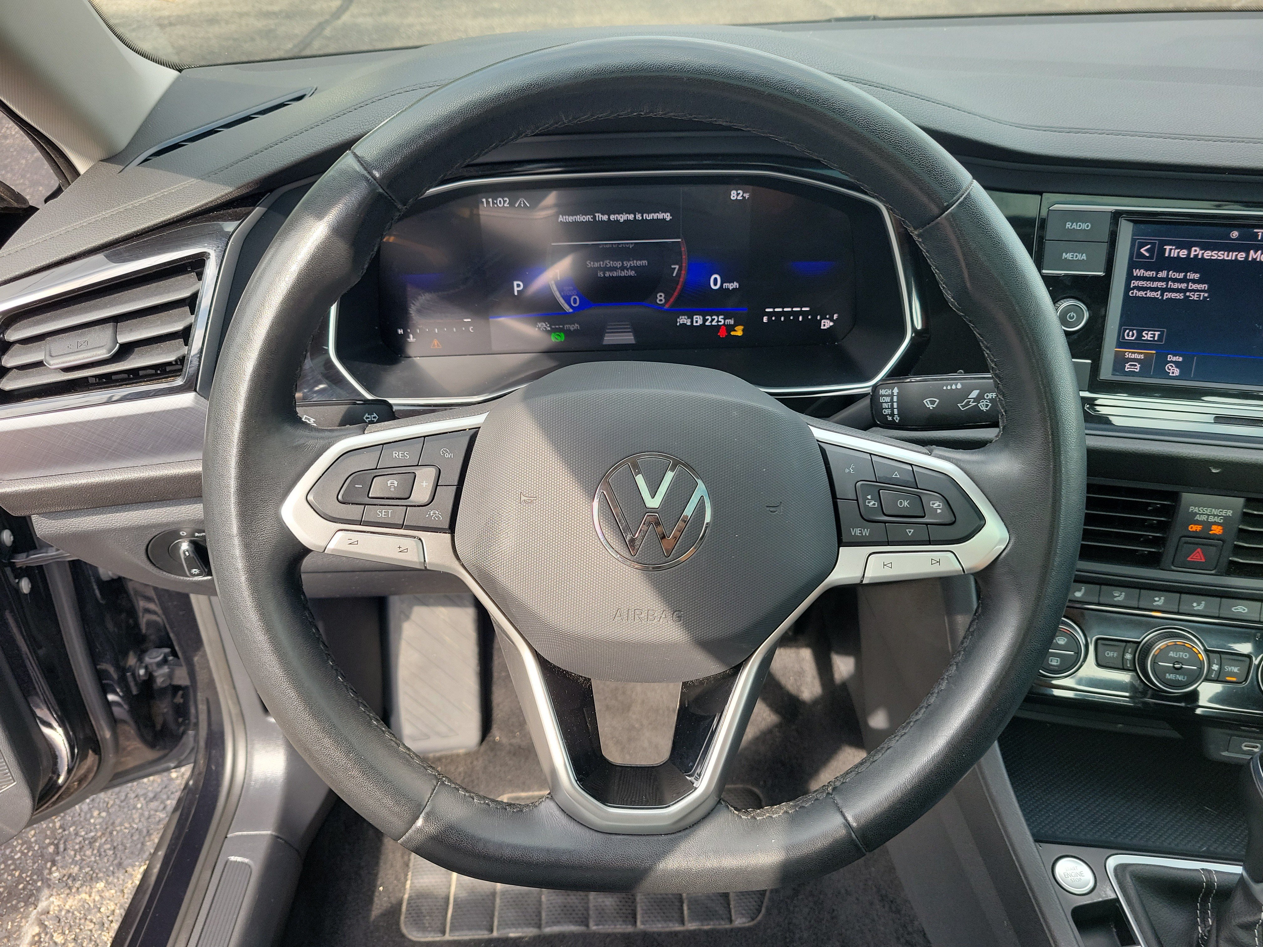 Used 2024 Volkswagen Jetta SE FWD image 22