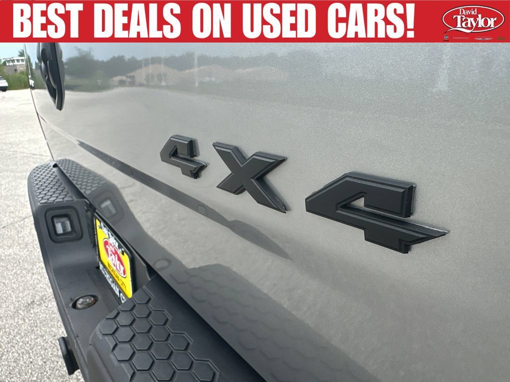 Used 2024 RAM 1500 Warlock AWD/4WD image 36