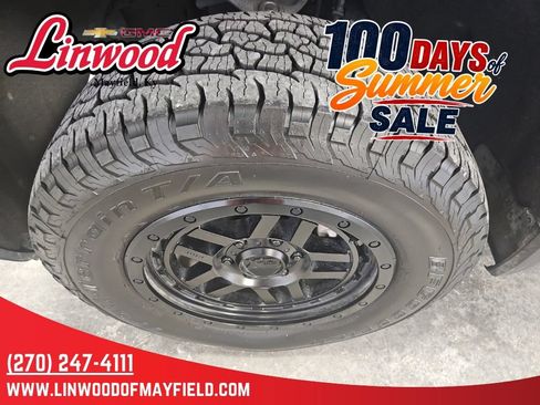 Used 2020 GMC Sierra 1500 AT4 w/ AT4 Premium Package AWD/4WD image 6
