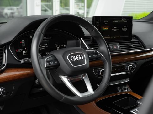 Certified 2023 Audi Q5 2.0T Premium Plus w/ Premium Plus Package AWD/4WD image 11