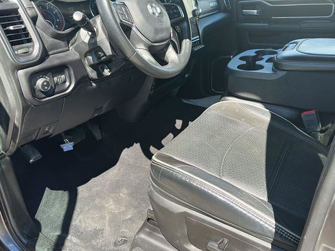 Used 2024 RAM 2500 Laramie w/ Safety Group AWD/4WD image 10