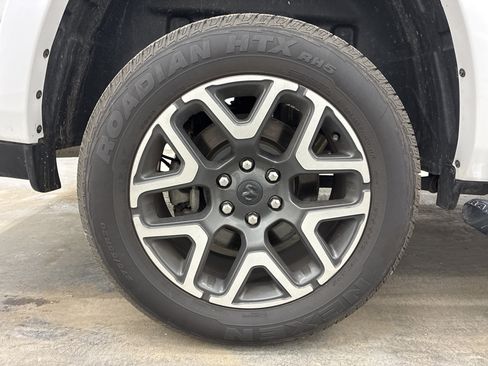 Certified 2025 RAM 1500 Laramie AWD/4WD image 26