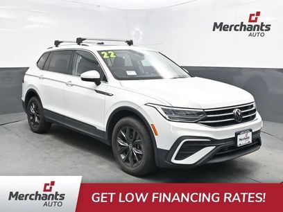Used 2022 Volkswagen Tiguan SE w/ Panoramic Sunroof Package