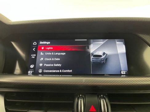 Used 2024 Alfa Romeo Stelvio Ti AWD/4WD image 32