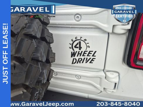 Used 2023 Jeep Wrangler Unlimited w/ Cold Weather Group AWD/4WD image 8