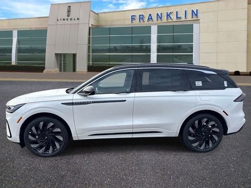 New 2026 Lincoln Nautilus Black Label w/ Jet Appearance Package AWD/4WD image 4