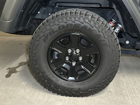 Used 2023 Jeep Gladiator Mojave w/ LED Lighting Group image 7