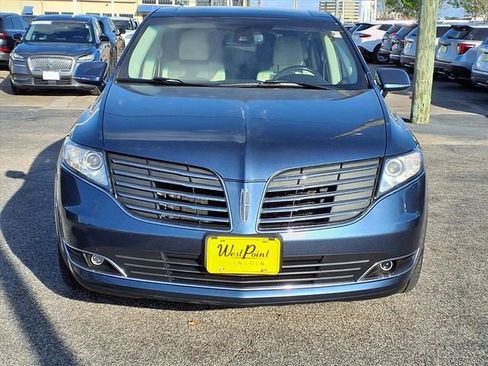 Used 2018 Lincoln MKT AWD w/ Technology Package image 24