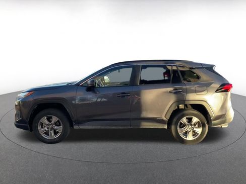 Used 2025 Toyota RAV4 LE image 9
