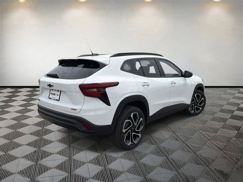 New 2026 Chevrolet Trax RS FWD image 5