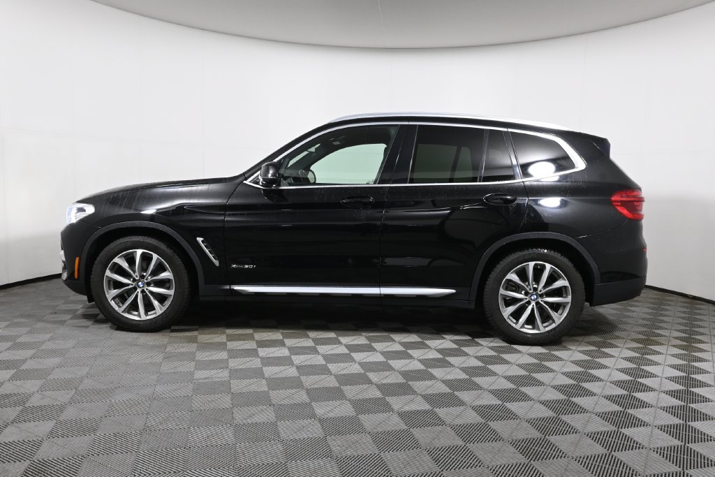 Used 2018 BMW X3 xDrive30i AWD/4WD image 2