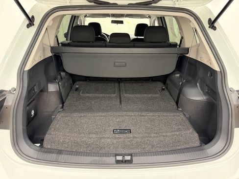 Used 2021 Volkswagen Tiguan S FWD image 5