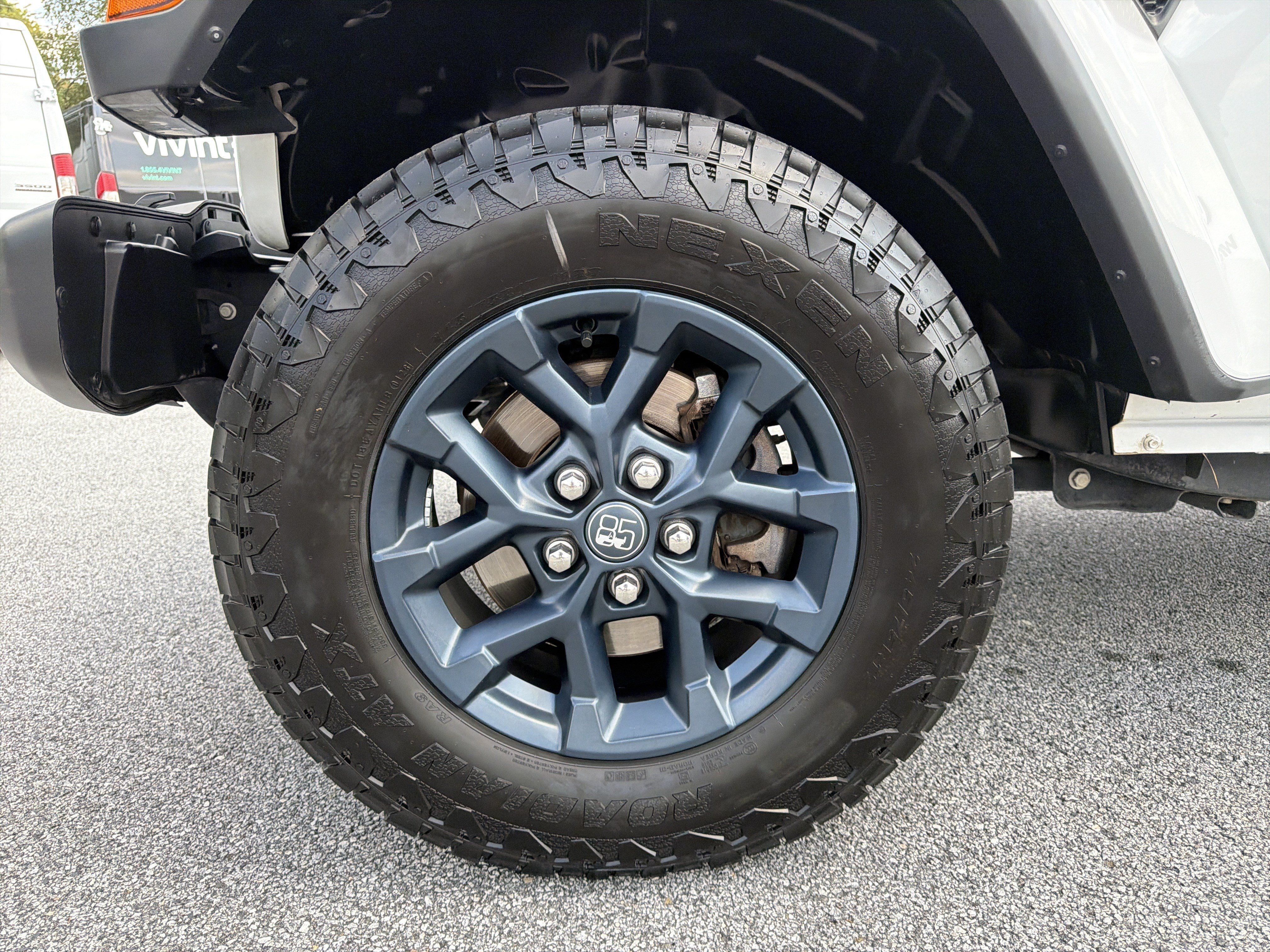 Used 2021 Jeep Wrangler Unlimited Sahara AWD/4WD image 13