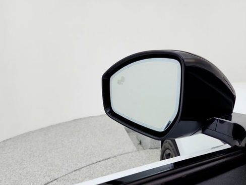 New 2026 Land Rover Range Rover Velar S image 23