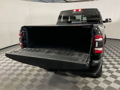 Used 2021 RAM 2500 Big Horn w/ Level 2 Equipment Group AWD/4WD image 34