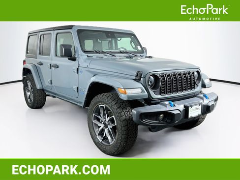 Used 2024 Jeep Wrangler Unlimited w/ Convenience Group AWD/4WD image 1