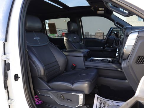 Used 2025 Ford F450 Platinum image 28