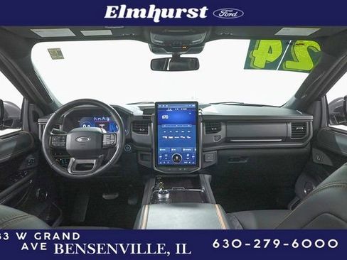 Used 2024 Ford Expedition Platinum image 7