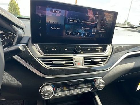 New 2025 Nissan Altima 2.5 SR w/ SR Premium Package image 25