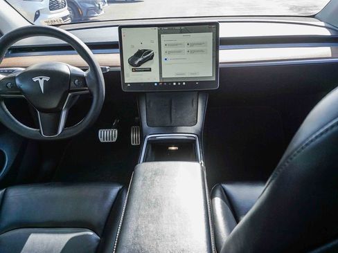 Used 2023 Tesla Model Y Performance AWD/4WD image 15