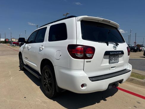 Used 2019 Toyota Sequoia TRD Sport AWD/4WD image 25