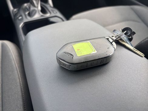 Used 2025 Kia K4 FWD image 20