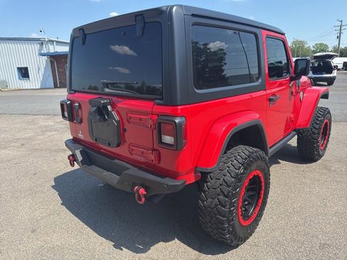 Used 2019 Jeep Wrangler Sport AWD/4WD image 5