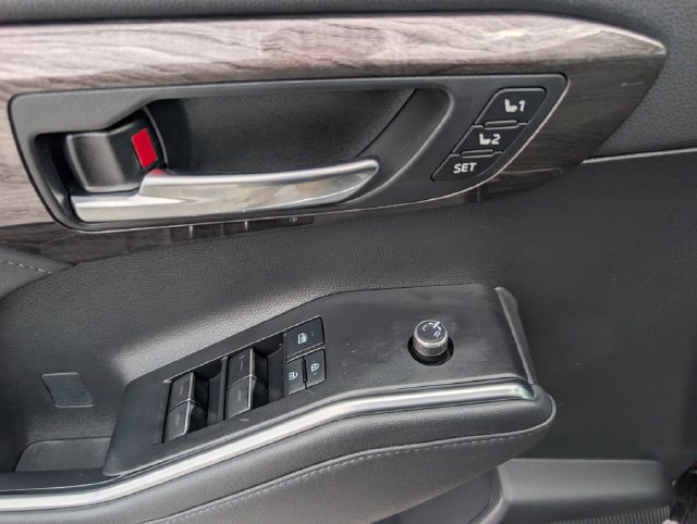 Used 2021 Toyota Highlander Platinum AWD/4WD image 23